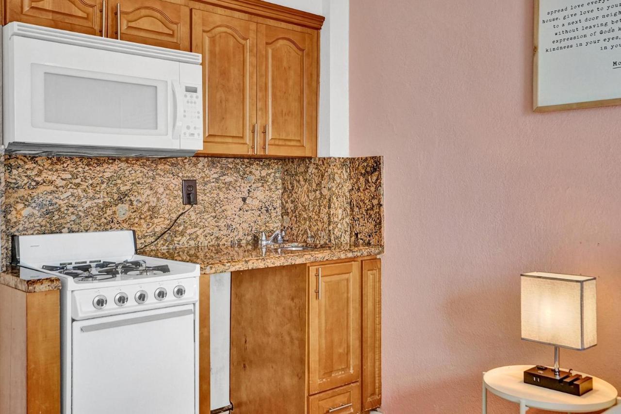 Beach Front Suite At Hollywood Beach Resort, Direct Beach Access, Swimming Pool Exterior photo
